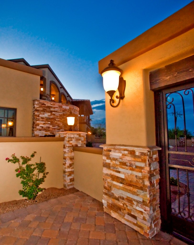 Exterior Lights Greatly Enhance the Valuation of Your Property