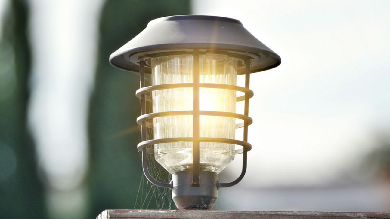 3 Considerations to Make When Lighting Your Porch