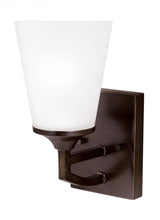 Transitional Bathroom Sconce from the Hanford Collection