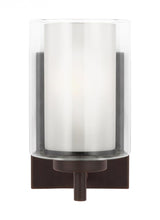 Traditional Bathroom Sconce from the Elmwood Park Collection