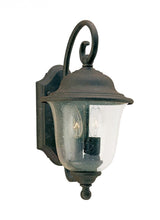 Traditional Wall Lantern from the Trafalgar Collection