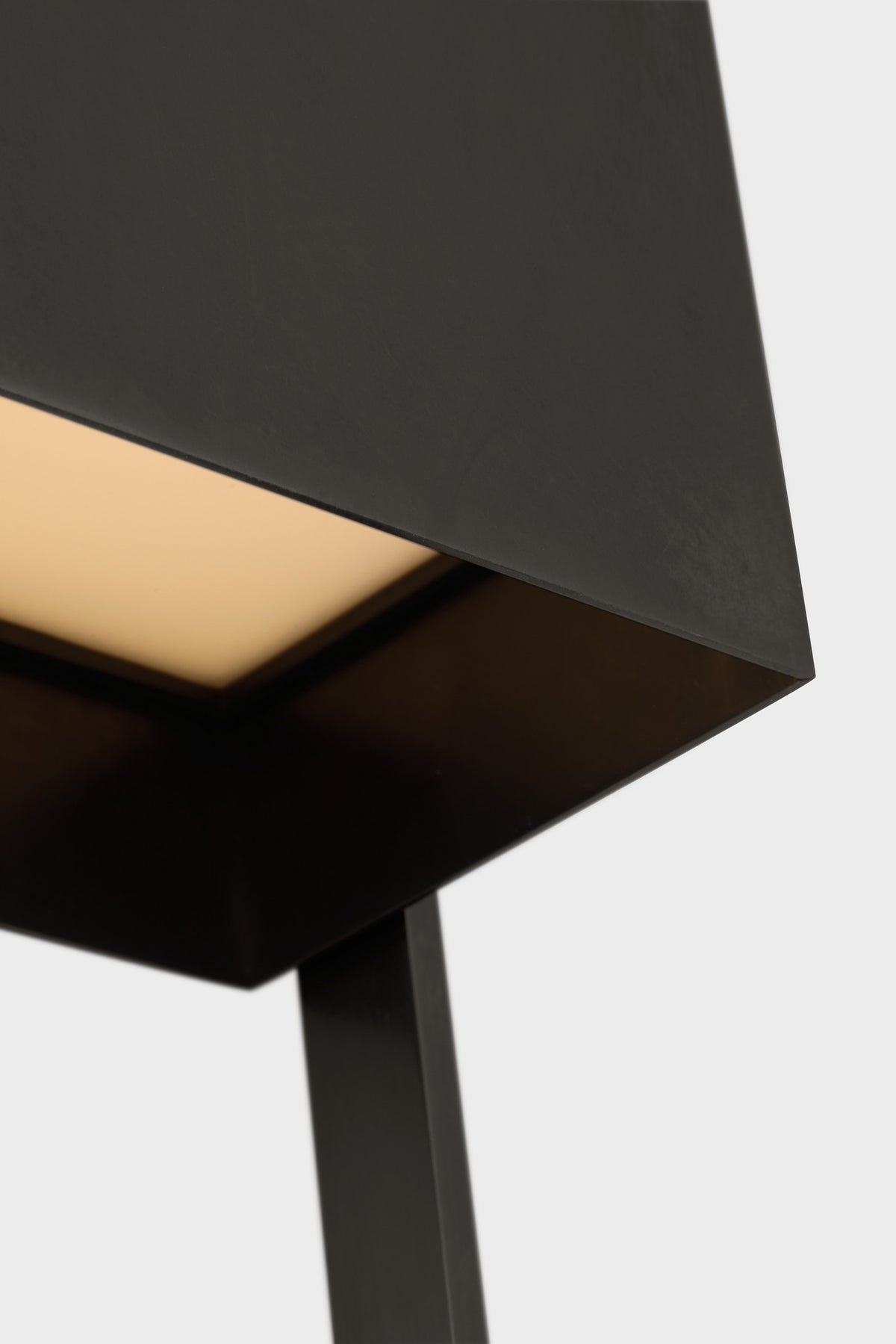 Alude 24 Wall Bronze 2700K 90 CRI MDOWS72427BZ