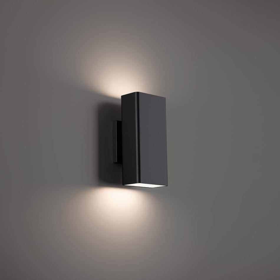 EDGEY 10IN OUTDR SCONCE 3000K 3CCT